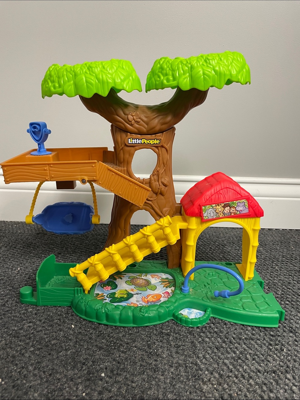 Fisher Price 2014 Little People Big Animal Zoo Tree House